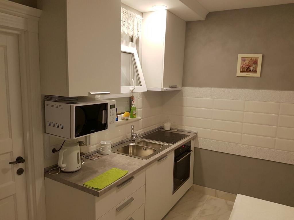 Comfort Apartment On Bogdanivska Street 7B Kiev Eksteriør billede